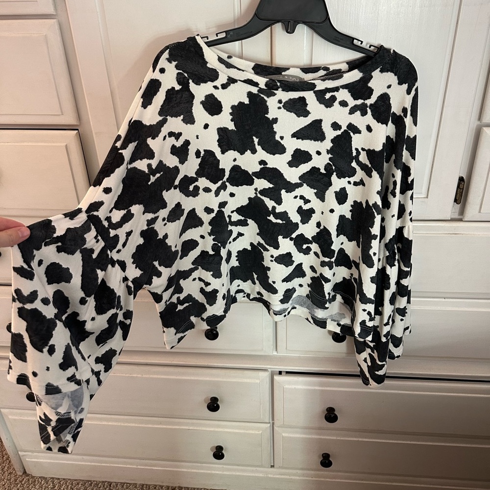 Pixi & Ivy Women’s Blouse